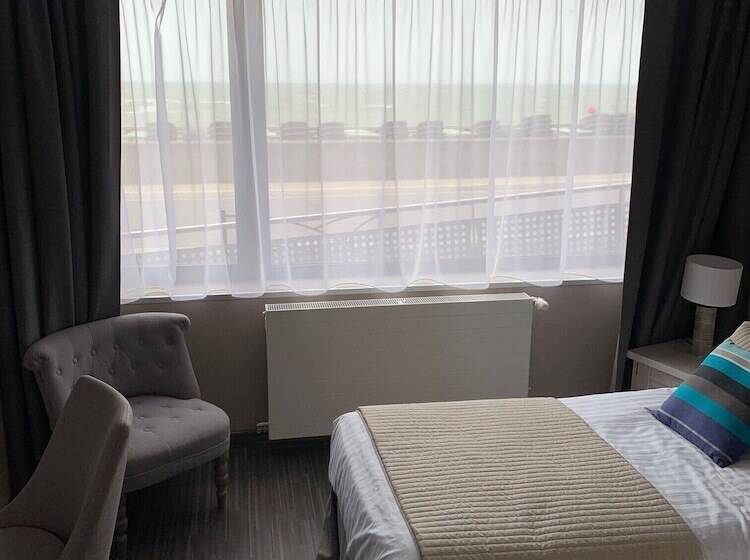 ホテル Les Fregates