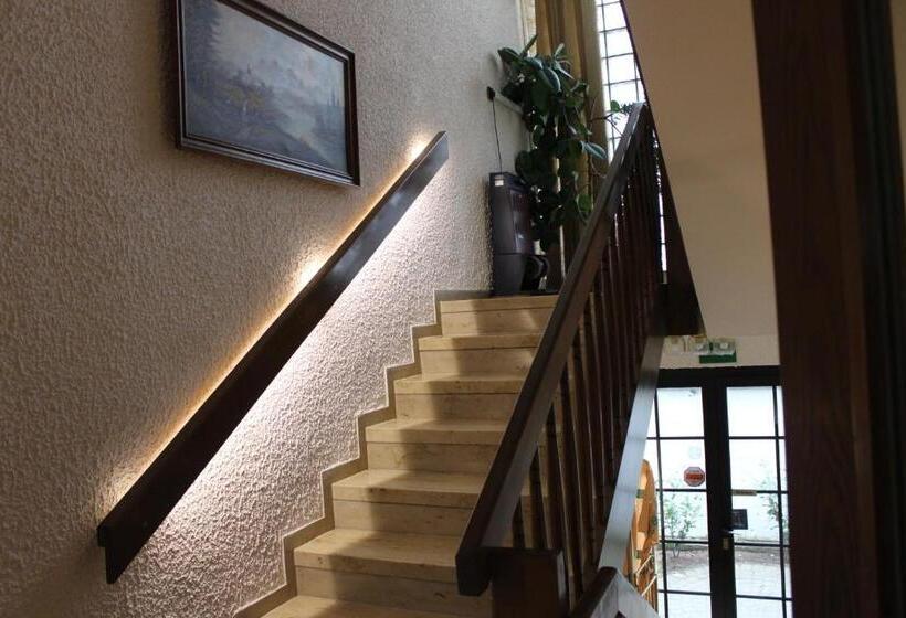 Airport Hotel Zum Taubengrund