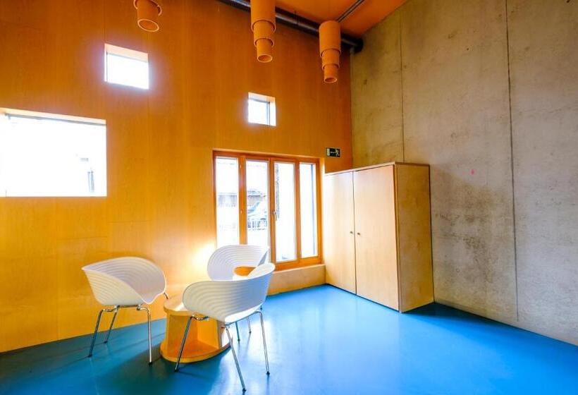 호스텔 Internationales Jugendgästehaus Dachau