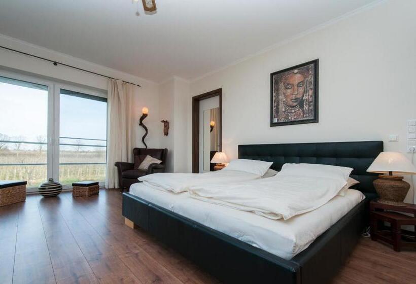 مبيت وإفطار Villa Altes Land