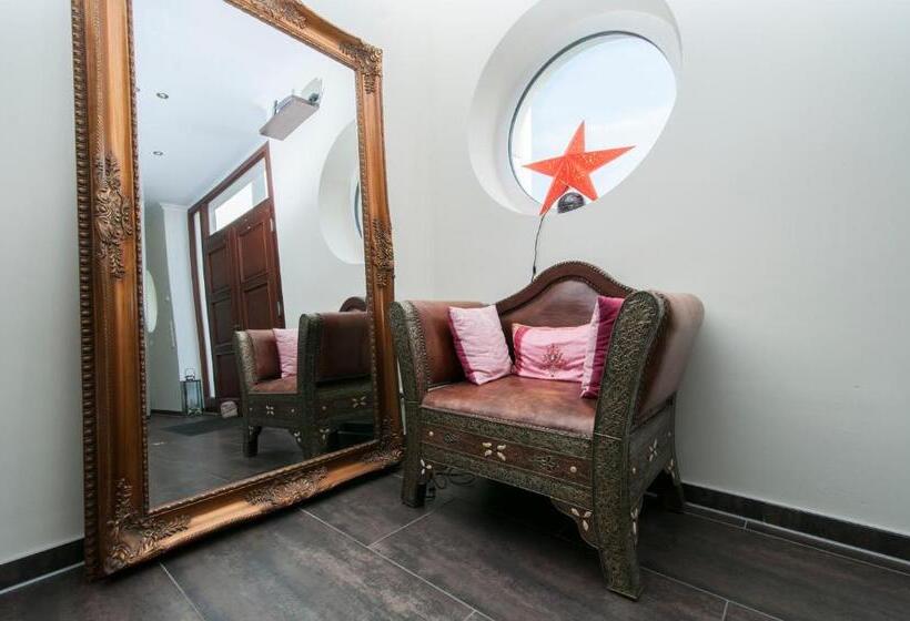 مبيت وإفطار Villa Altes Land