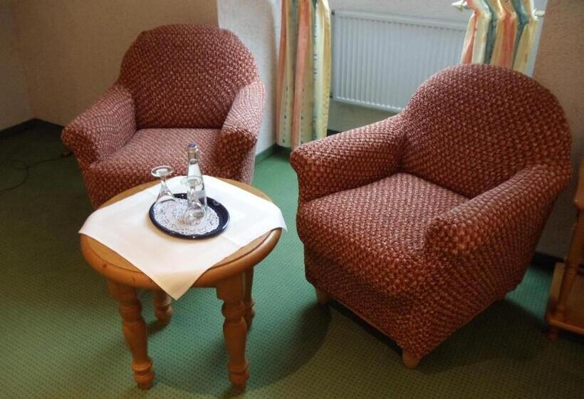 ホテル Restaurant Weisbrod