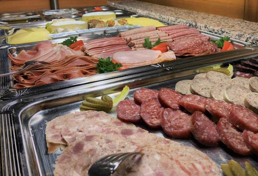 ホテル St.martiner Castell