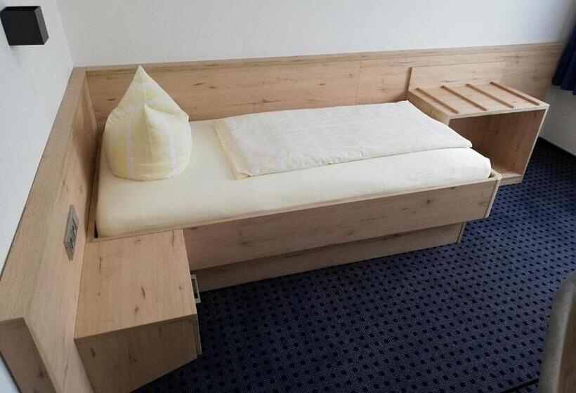 בית מלון כפרי Thüringer Hof