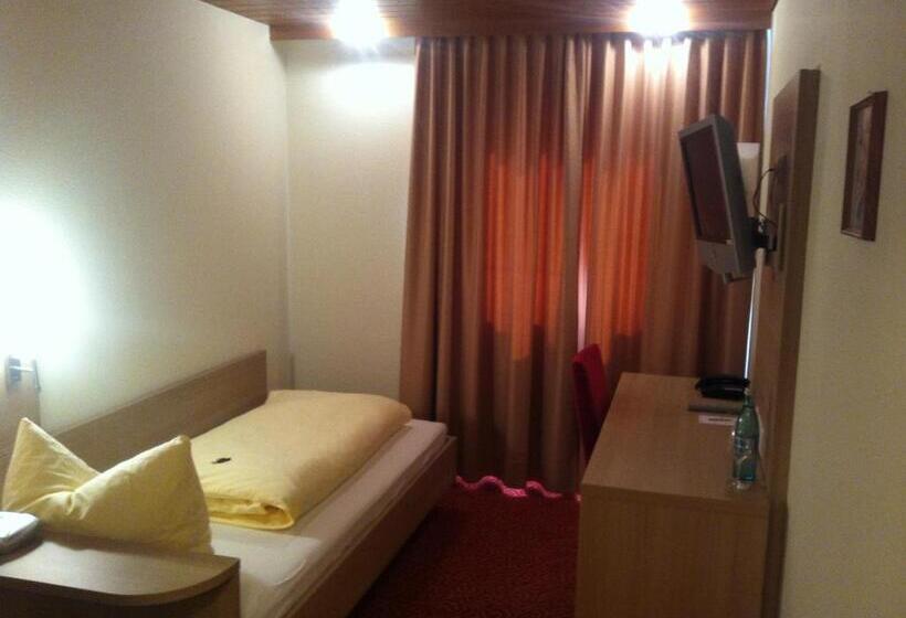 Tauberhotel Kette