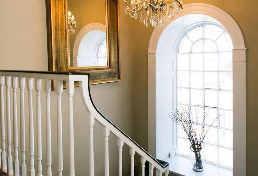 مبيت وإفطار Willow Cottage
