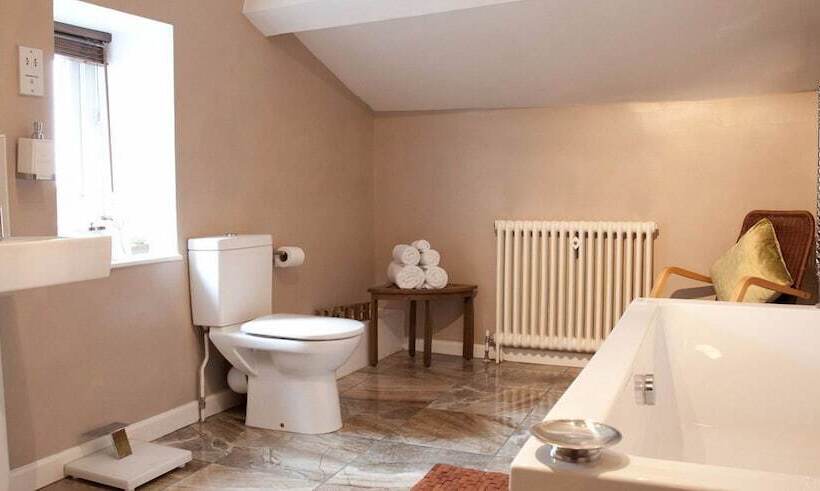 مبيت وإفطار Willow Cottage