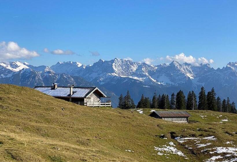 Отель Alpenhof Krün