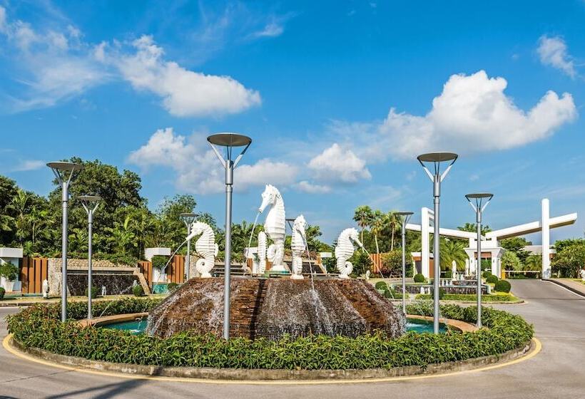 هتل Chalong Miracle Lakeview