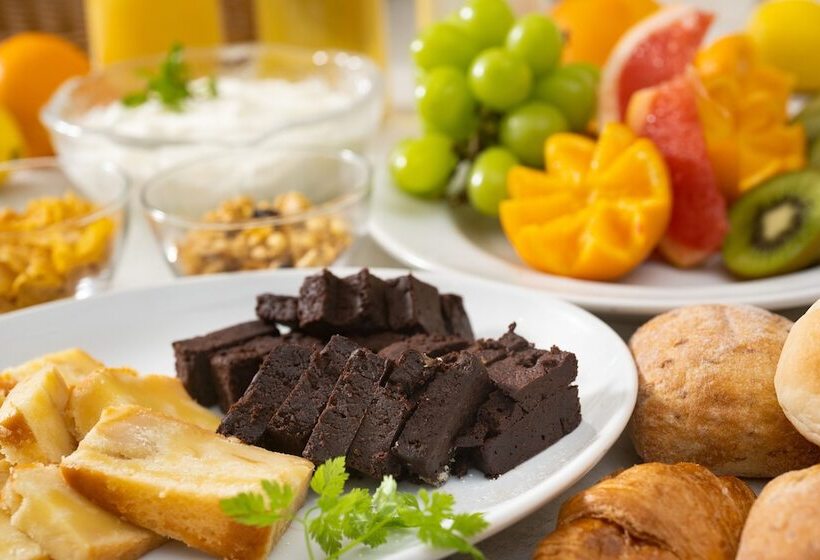 בית מלון כפרי Mystays Yokohama Kannai