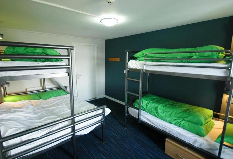 Hostel Yha Poppit Sands