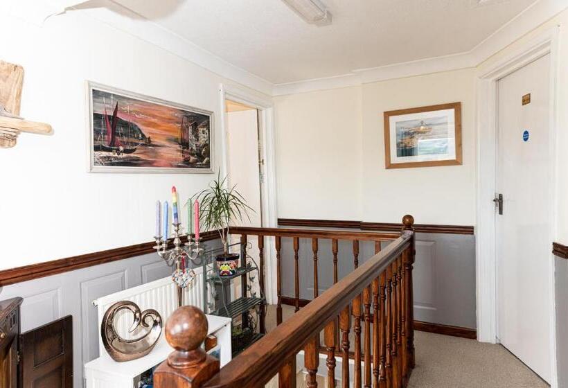 مبيت وإفطار Bosayne Guest House