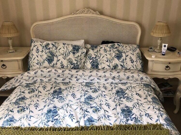 مبيت وإفطار Copperfields Guest House