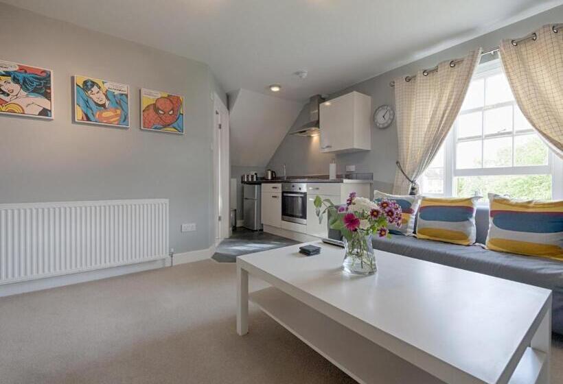 تختخواب و صبحانه The Porterhouse