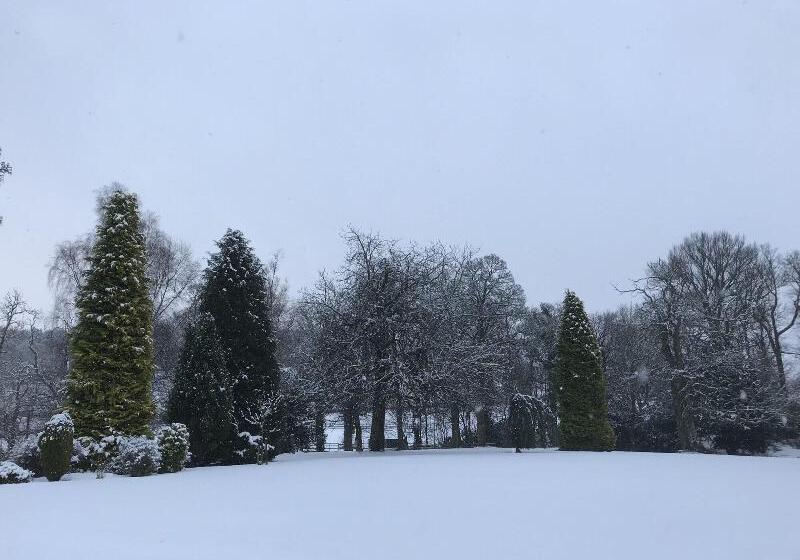 مبيت وإفطار West Plean House