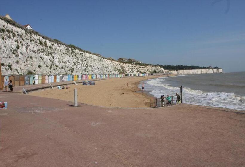בית מלון כפרי Bay Tree Broadstairs