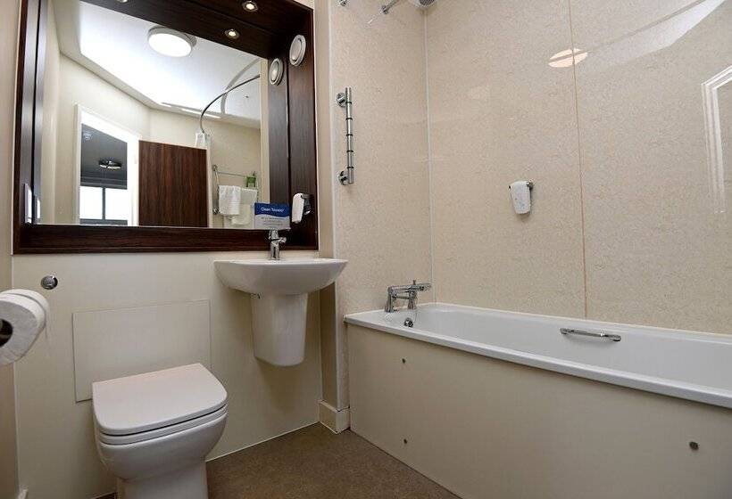 בית מלון כפרי Pine Marten, Dunbar By Marston's Inns