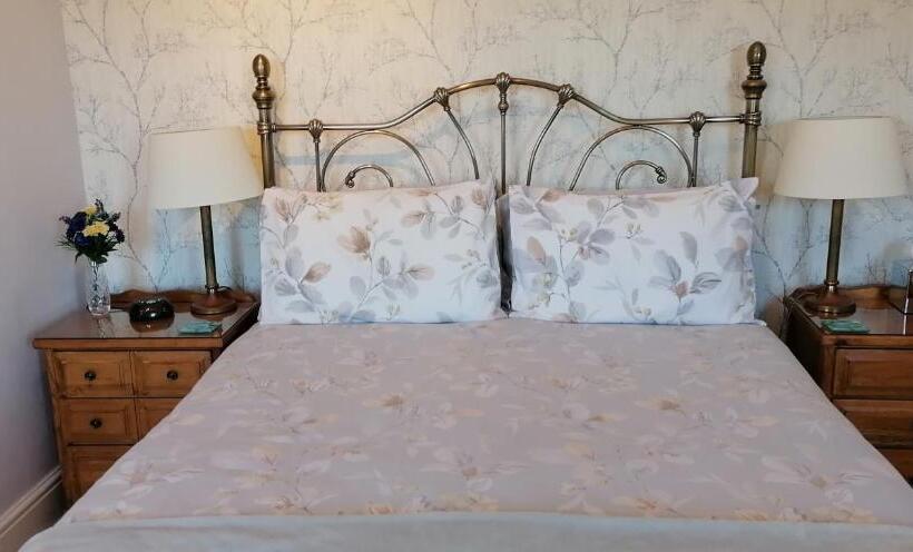 צימר Pebbles House Room Only