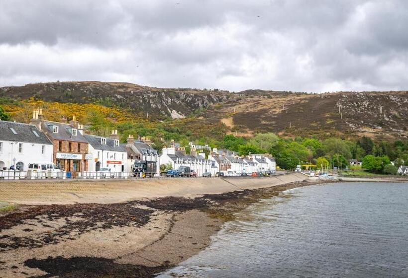 Ullapool Youth Hostel