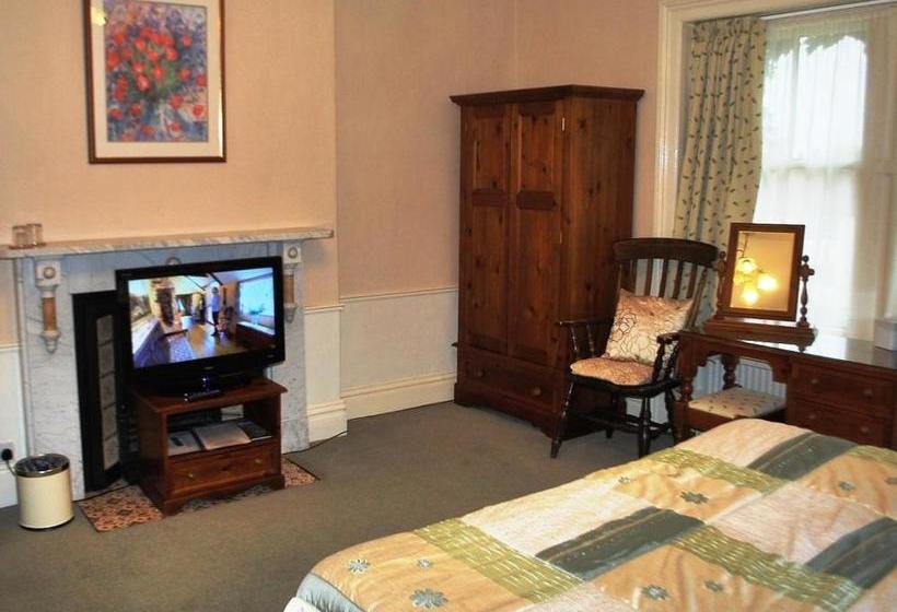 민박 Carlton Lodge