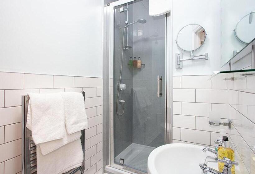 مبيت وإفطار The Castleton