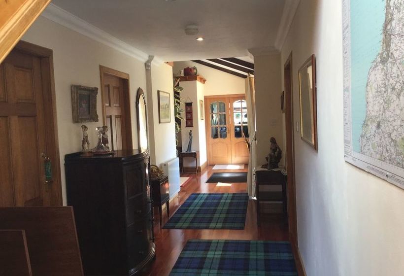 مبيت وإفطار The Dormie House