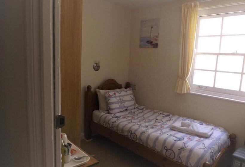 تختخواب و صبحانه The Edenhurst Guesthouse