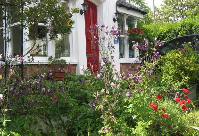 مبيت وإفطار Woodbine Guest Accommodation