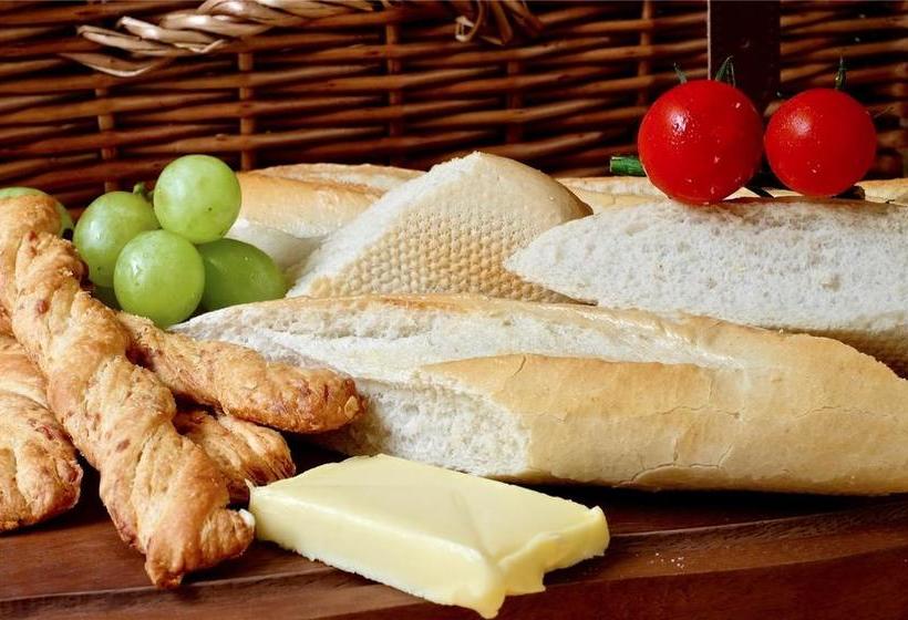 住宿加早餐  Canaston Oaks