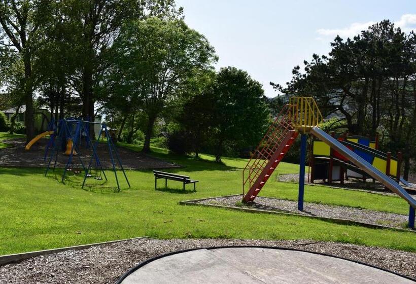 فندق على الطريق Newlands Holidays