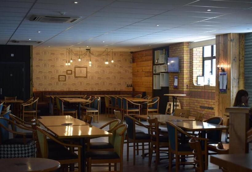 فندق على الطريق Newlands Holidays