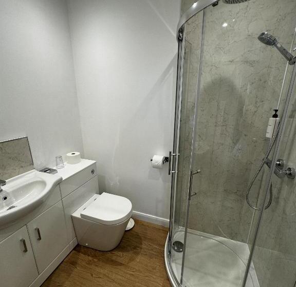 Bed and Breakfast Watermead House