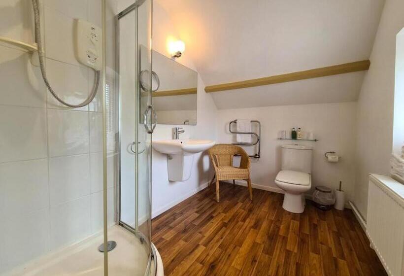 Bed and Breakfast Watermead House