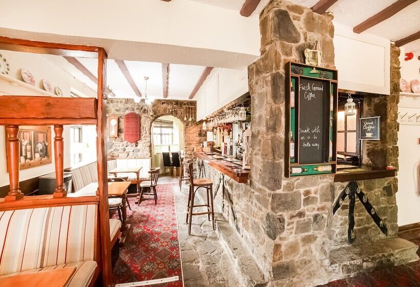 فندق Station Road Inn