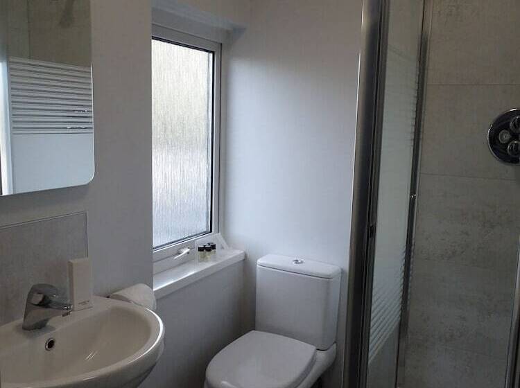 The Beeches Hotel & Leisure Club