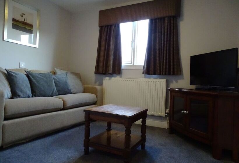 The Beeches Hotel & Leisure Club