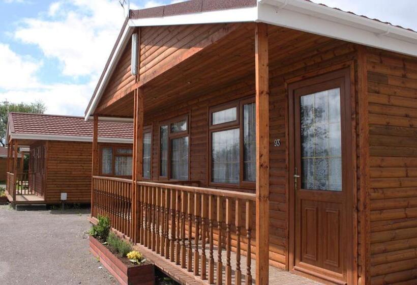리조트 Warrens Village Motel And Self Catering