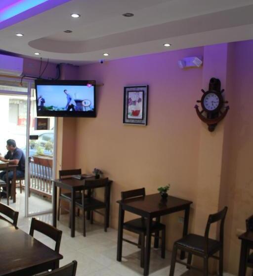 هاستل Hostal Rosa Mar