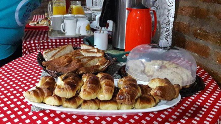 هاستل Residencial Azaleas Place Guest House