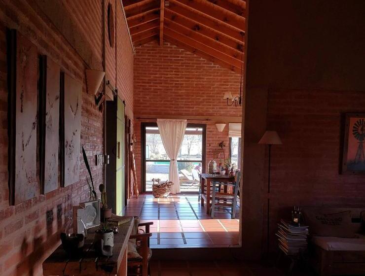 ベッドアンドブレックファースト Refugio Del Guira Guira