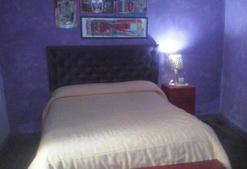 تختخواب و صبحانه Viracocha Art Hostel Cachi