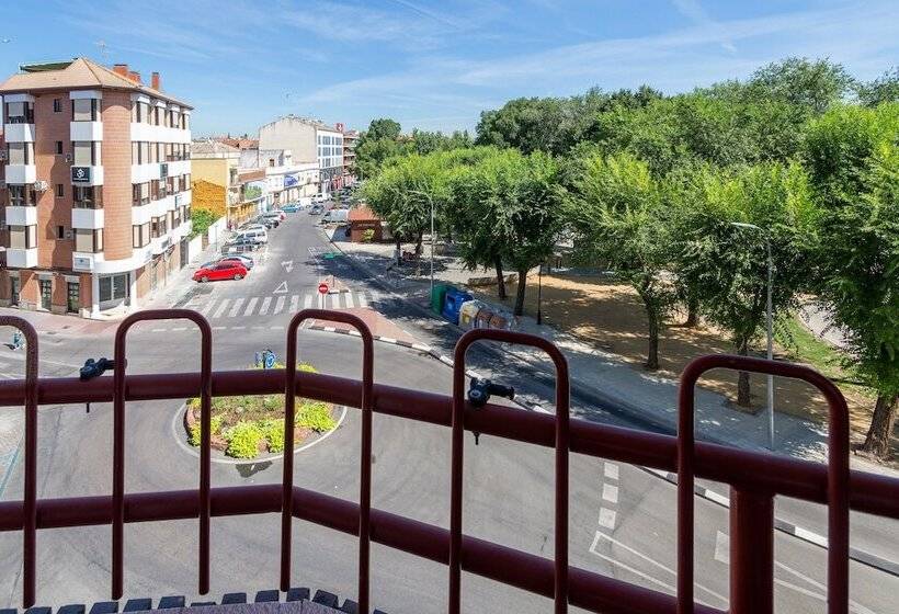 هتل Hostal Gran Vía