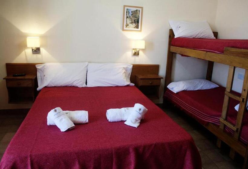 هتل Hostería Robert