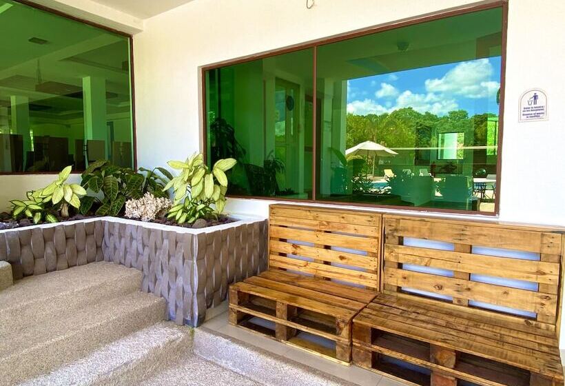 هتل Galapagos Tortuga Bay