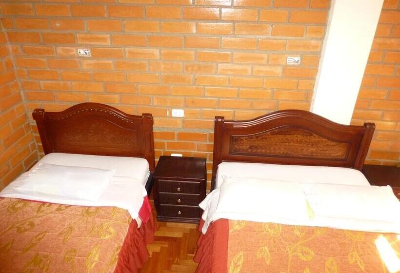 هاستل Hostal Nomada