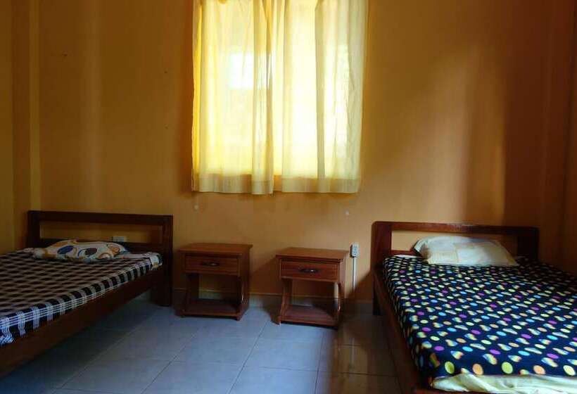 هاستل Hostal Tena ñaui