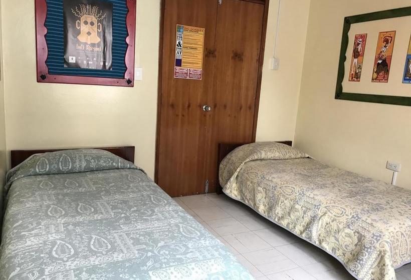 تختخواب و صبحانه Flying Donkey