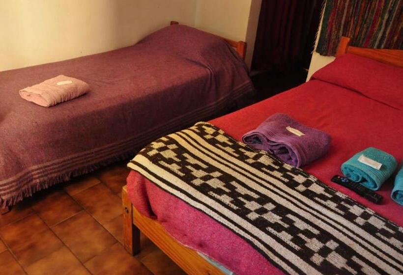 تختخواب و صبحانه La Marina