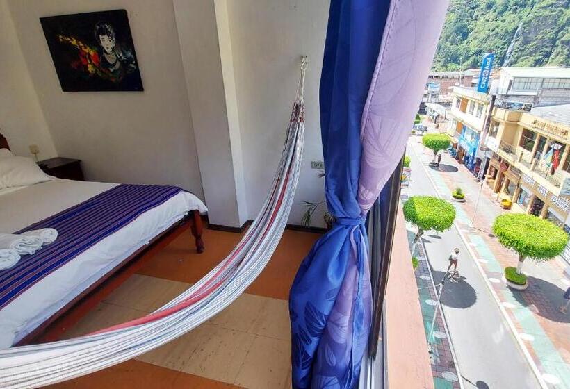 Erupcion Art Hotel & Hostel