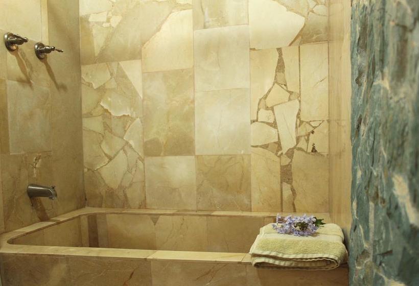 هتل Hosteria Cananvalle